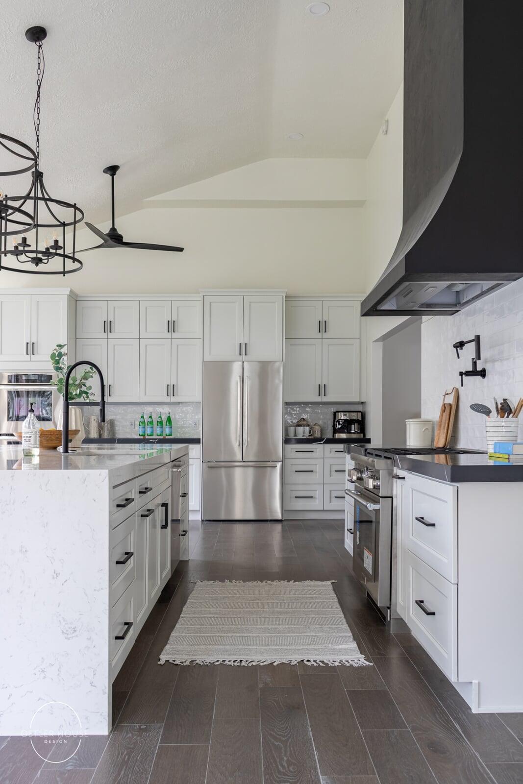 Lots of Room for Multiple Cooks